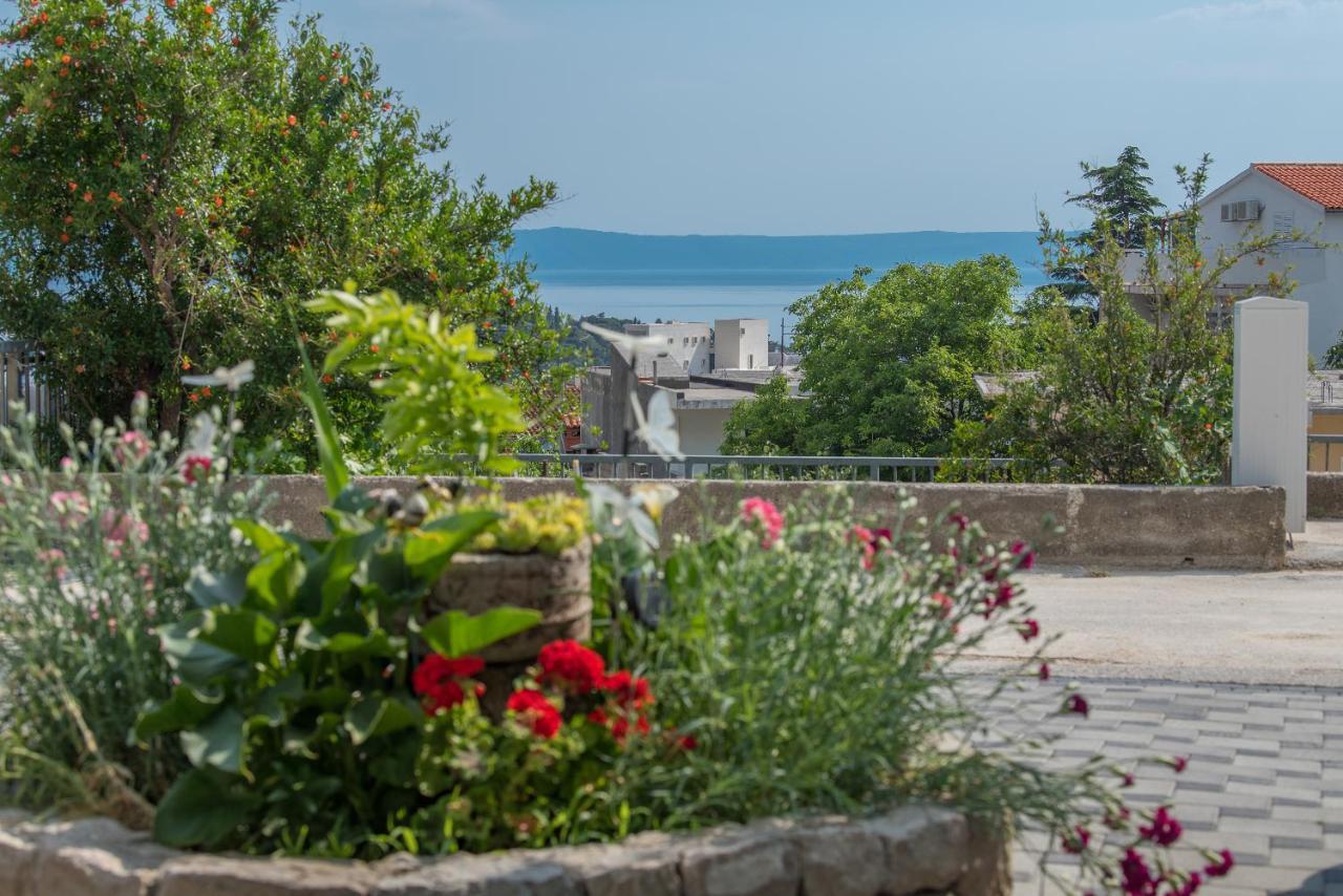 Apartment Strawberry Makarska Exterior foto